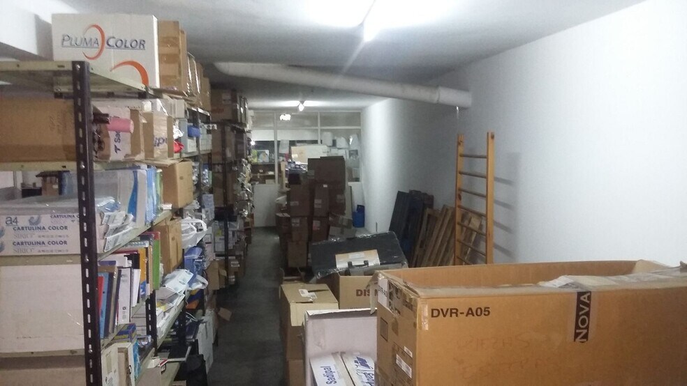 Retail in Vigo for sale - Interior Photo - Image 2 of 12