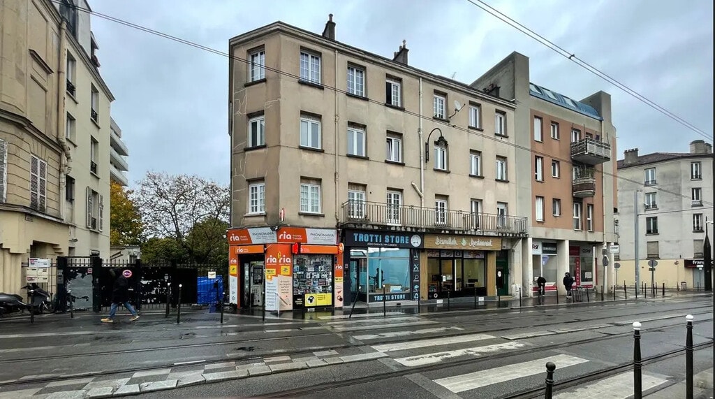 Vente Commerce 173 m² - Photo 1
