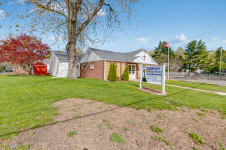 53 Coe Ave, Meriden, CT for sale Primary Photo- Image 1 of 1