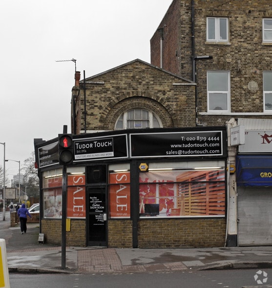 335 Purley Way, Croydon to rent - Building Photo - Image 2 of 3