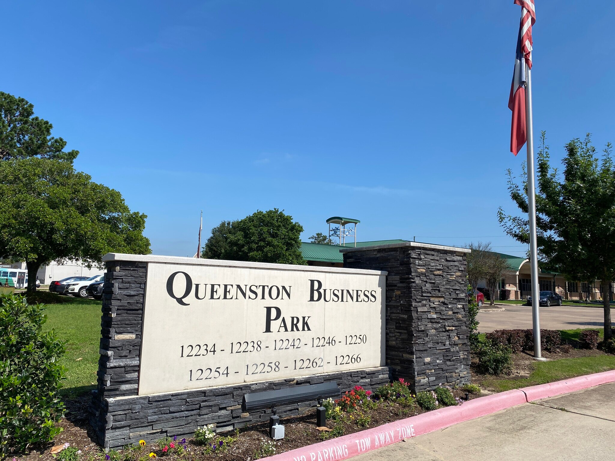 12254 Queenston Blvd, Houston, TX for sale Building Photo- Image 1 of 13