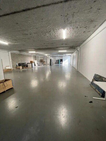 Industrial in Gennevilliers to rent - Building Photo - Image 2 of 21
