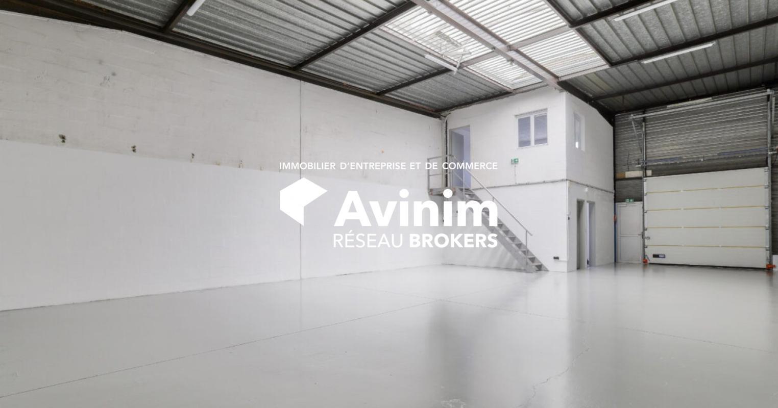 Industrial in SAINT-OUEN-L'AUMONE to rent Interior Photo- Image 1 of 3