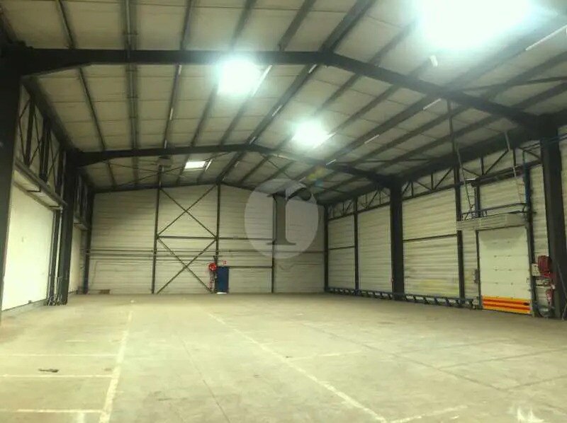 Vente Local d'activités 208 m² à 4 545 m² - Photo 1