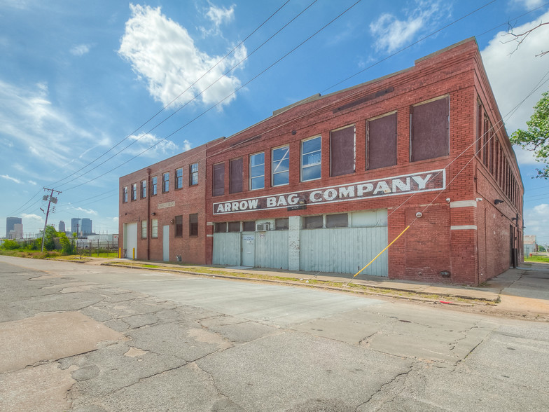 1144 NW 4th St, Oklahoma City, OK for sale - Primary Photo - Image 1 of 25