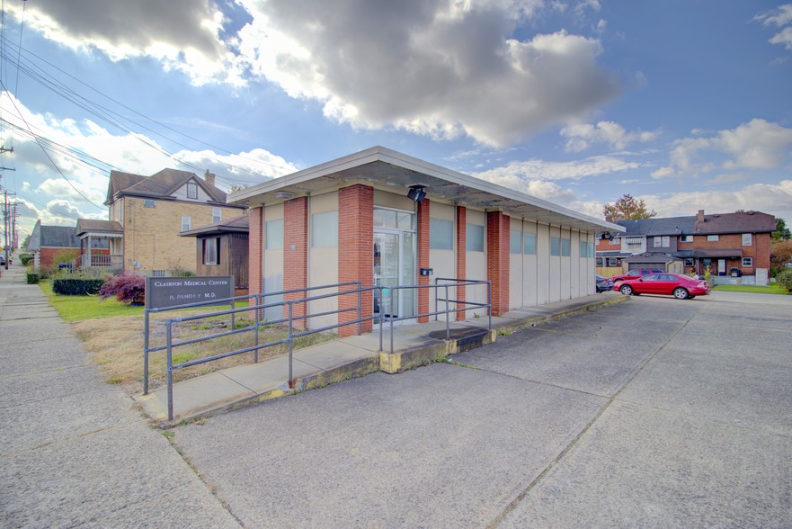 803 Miller Ave, Clairton, PA for sale - Building Photo - Image 1 of 1