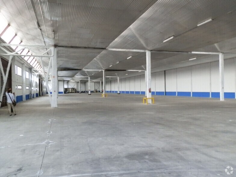 Calle del Sifón, 2-30, San Agustín del Guadalix, Madrid to rent - Interior Photo - Image 3 of 5