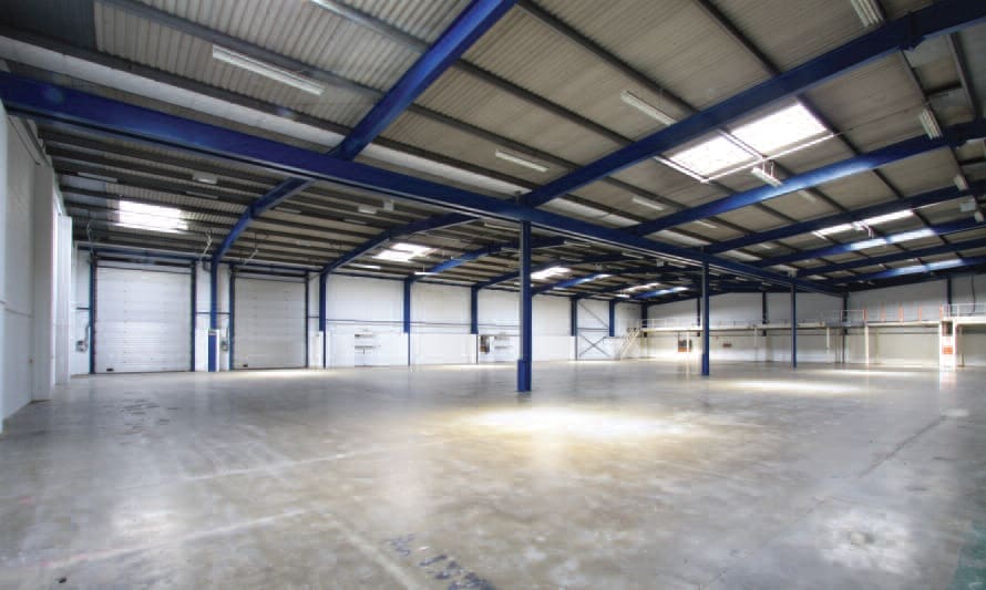 30-40 Tanners Dr, Milton Keynes to rent - Interior Photo - Image 2 of 6