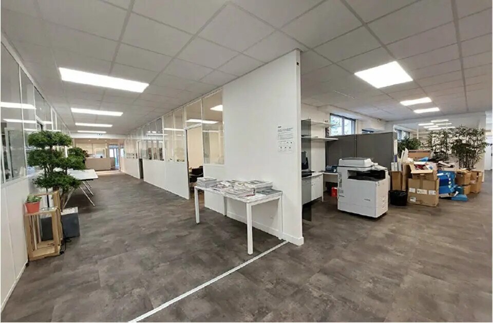 Office / Retail in Paris to rent Interior Photo- Image 1 of 8