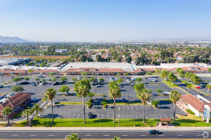 12591-23965 Sunnymead Blvd, Moreno Valley, CA for rent - Building Photo - Image 3 of 9