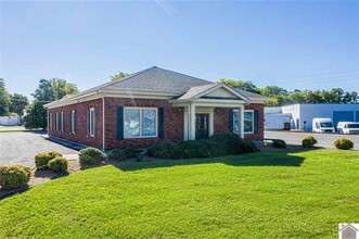 2858 Lone Oak Rd, Paducah, KY for rent Primary Photo- Image 1 of 11