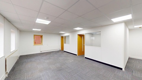 Harrier Way, Exeter to rent - Interior Photo - Image 2 of 4