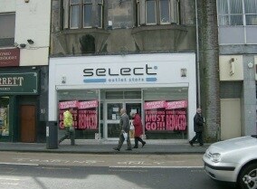 65 High St, Dumbarton to rent - Building Photo - Image 2 of 4