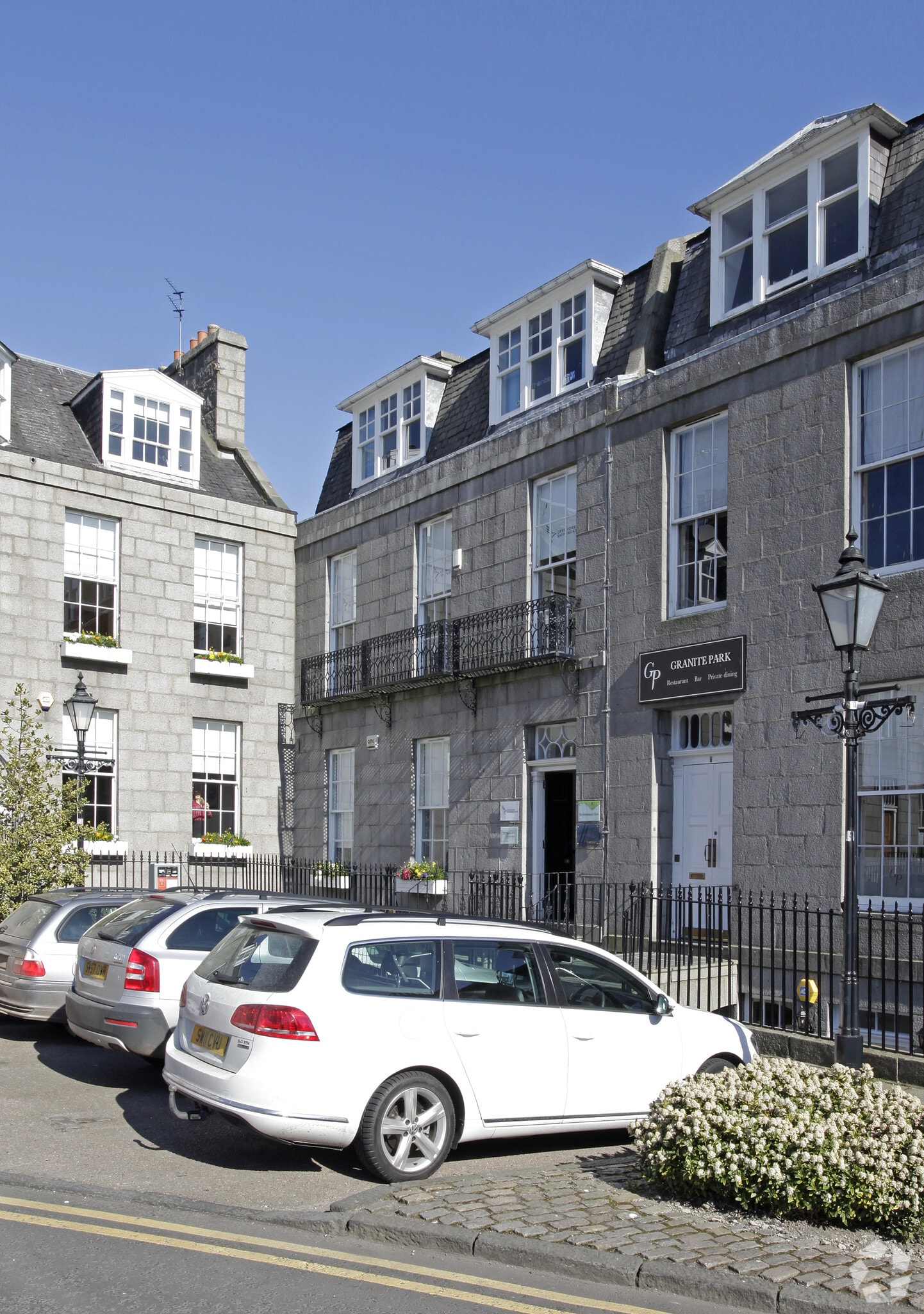 9 Golden Sq, Aberdeen for sale Primary Photo- Image 1 of 7