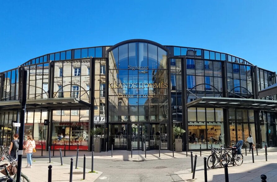 Office in Bordeaux to rent - Building Photo - Image 2 of 10