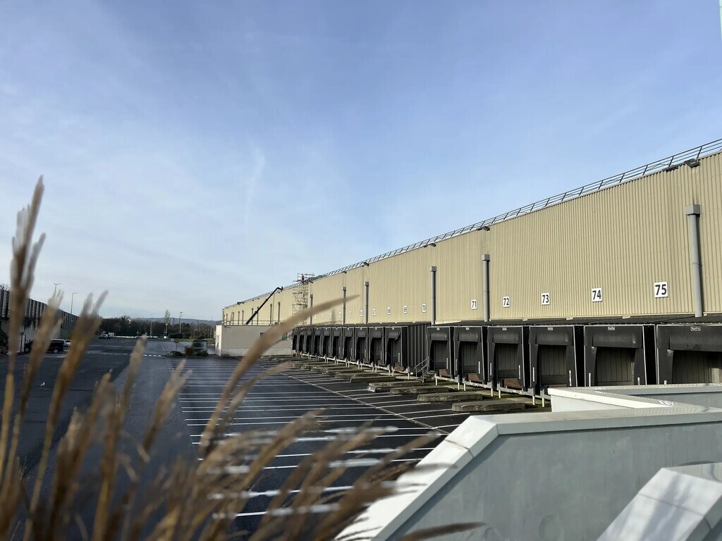 Location Entrepôt 3 682 m² à 20 645 m² - Photo 1