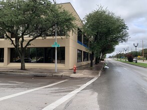 100 Chestnut St, Abilene, TX for rent Building Photo- Image 1 of 10