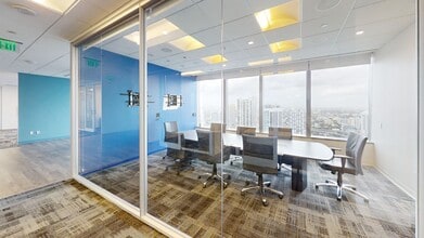 333 SE 2nd Ave, Miami, FL to rent Interior Photo- Image 2 of 13