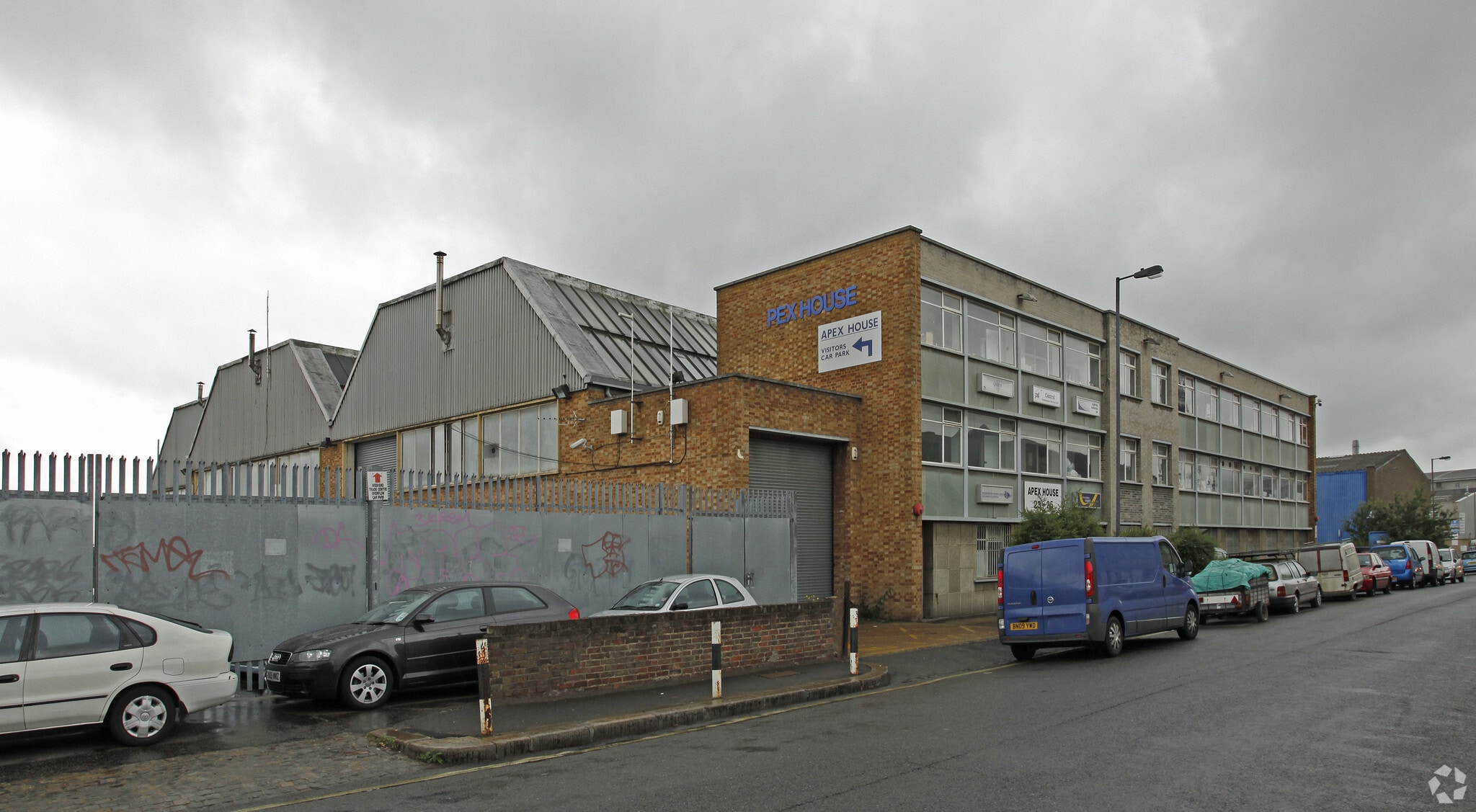 23-25 Hythe Rd, London to rent Primary Photo- Image 1 of 15