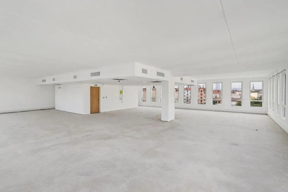 50 Cours De La République, Villeurbanne for sale Interior Photo- Image 1 of 7