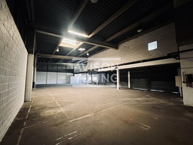 Industrial in Aulnay Sous Bois to rent - Interior Photo - Image 3 of 11