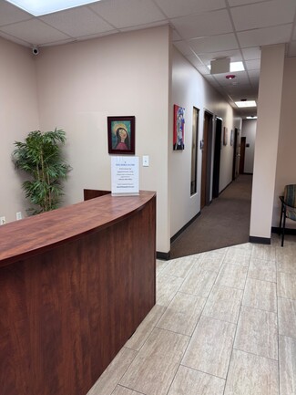 More details for 1711 S Laredo St, San Antonio, TX - Office for Rent