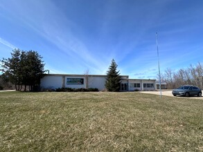 8980 Cairn Hwy, Elk Rapids, MI for sale Primary Photo- Image 1 of 1