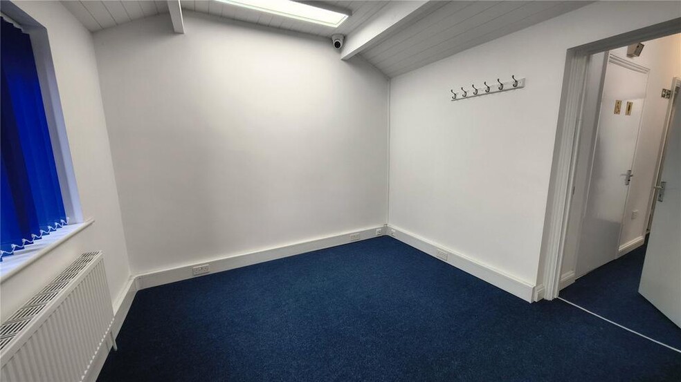 152 Offmore Rd, Kidderminster to rent - Building Photo - Image 3 of 15