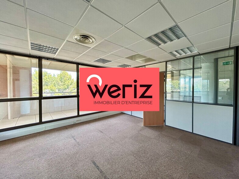 515 Avenue De La Tramontane, La Ciotat for sale - Interior Photo - Image 1 of 5
