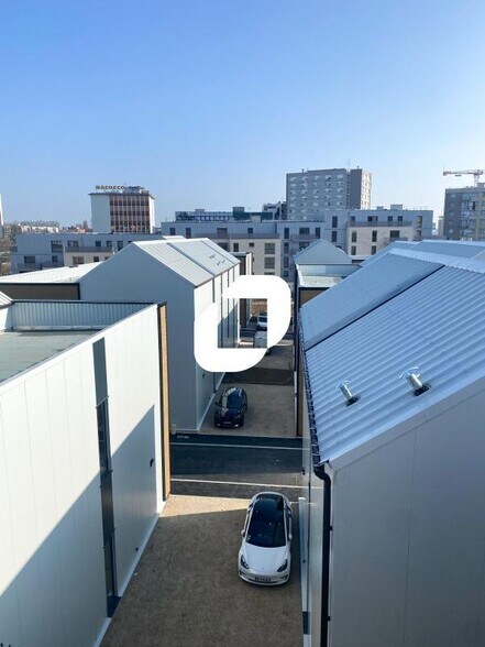 Light Industrial in Bagnolet to rent - Building Photo - Image 2 of 11