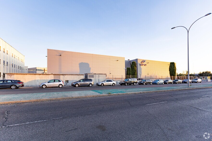6 Calle Laguna, Alcorcón, Madrid for sale - Building Photo - Image 3 of 3