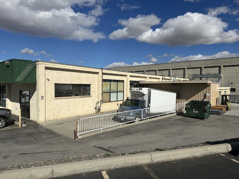 1501 N Miller St, Wenatchee, WA for rent - Building Photo - Image 2 of 8