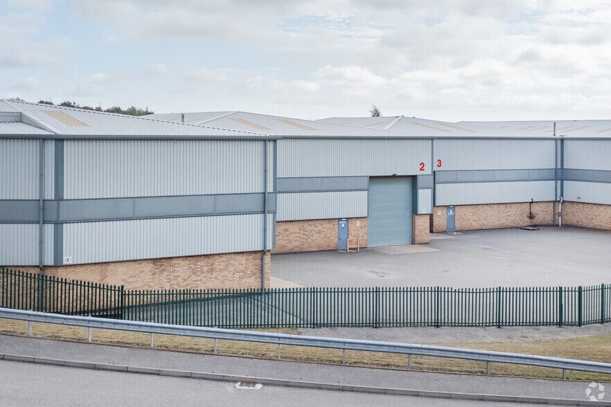 Ballin Rd, Nuneaton for sale - Primary Photo - Image 1 of 40