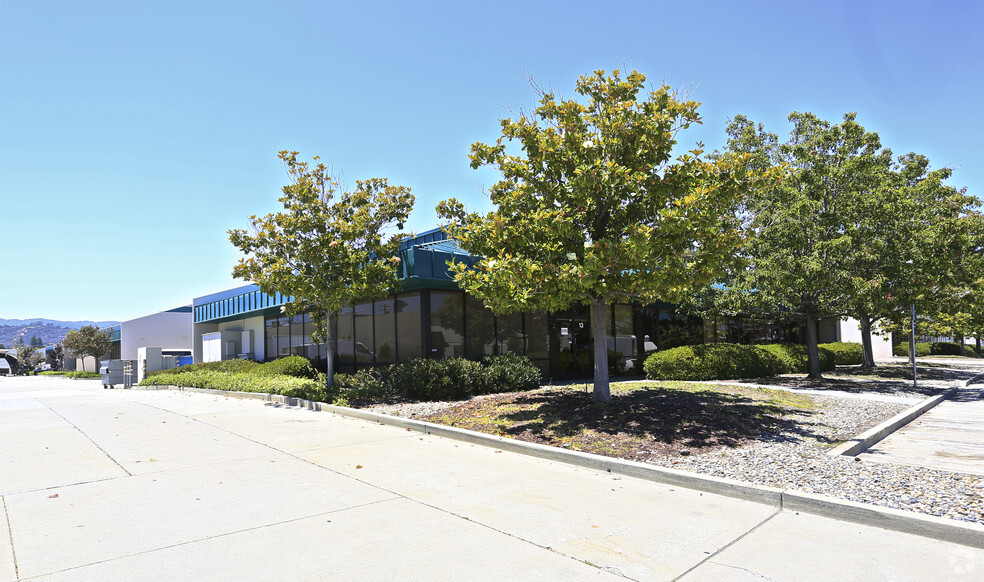 1300 Industrial Rd, San Carlos, CA for rent - Building Photo - Image 2 of 7