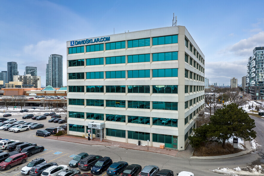 245 Fairview Mall Dr, Toronto, ON for rent - Building Photo - Image 1 of 7