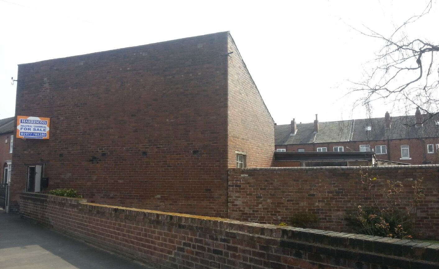 208 Lower Oxford St, Castleford for sale Primary Photo- Image 1 of 1