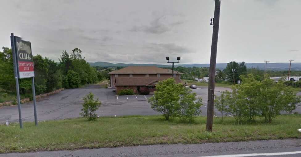 107 N Keyser Ave, Old Forge, PA for sale - Building Photo - Image 1 of 1