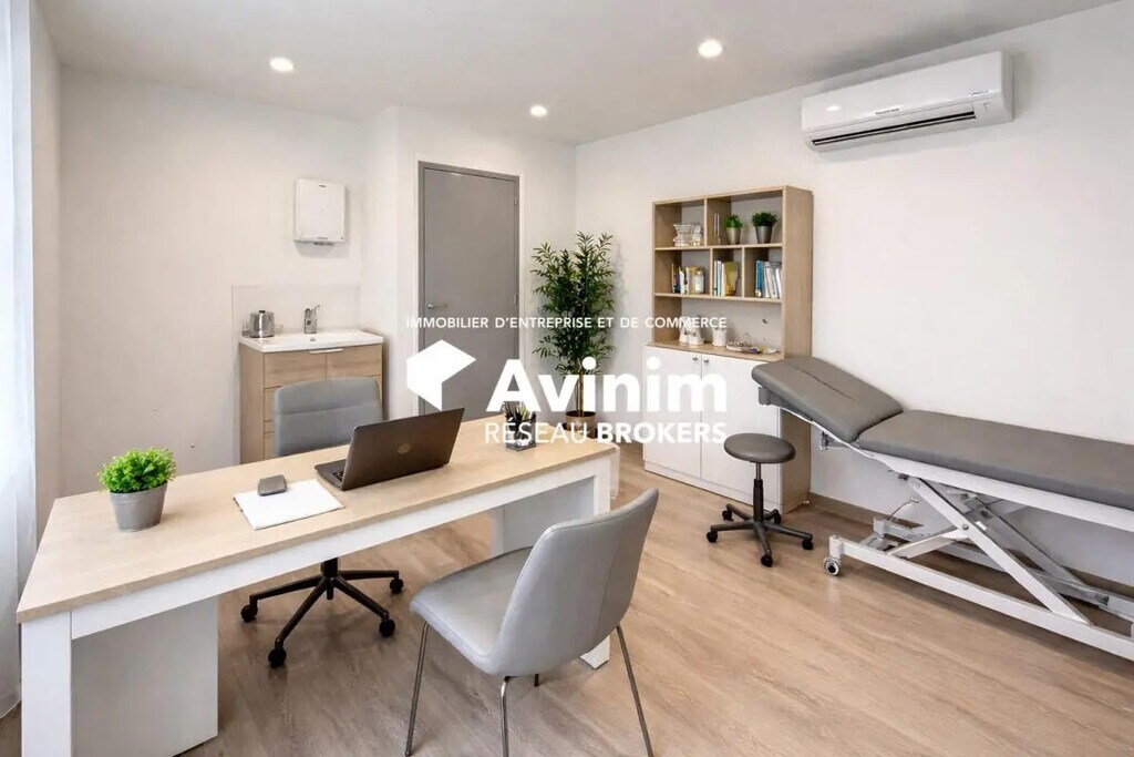 Location Bureaux 12 m² - Photo 1