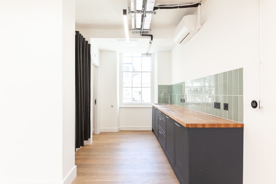 4 Great Portland St, London to rent - Building Photo - Image 3 of 8