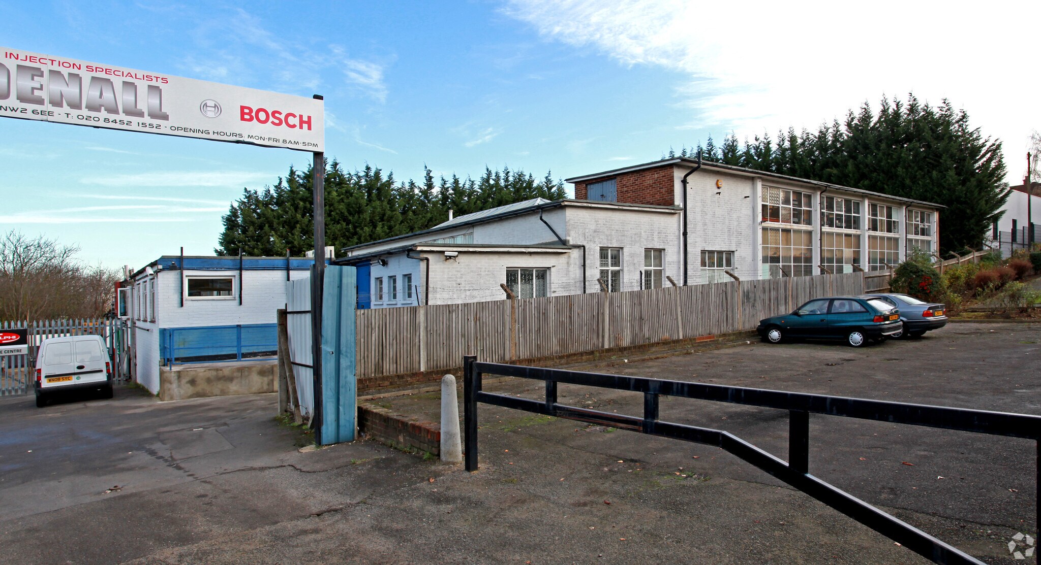 55 Coles Green Rd, London for sale Primary Photo- Image 1 of 1