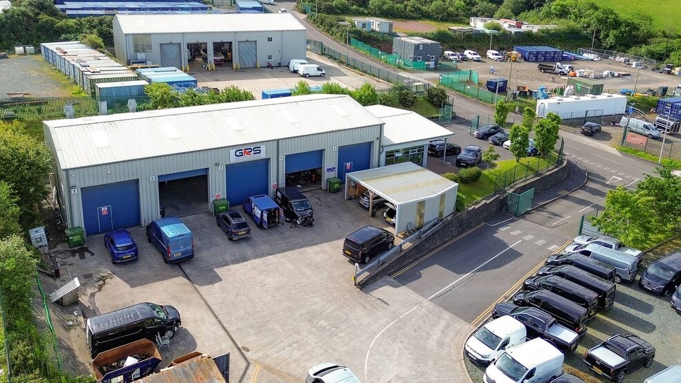 Unit 12 Priory Park, Milford Haven to rent - Primary Photo - Image 1 of 6