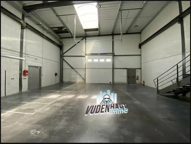 Light Industrial in Colomiers to rent Building Photo- Image 1 of 11