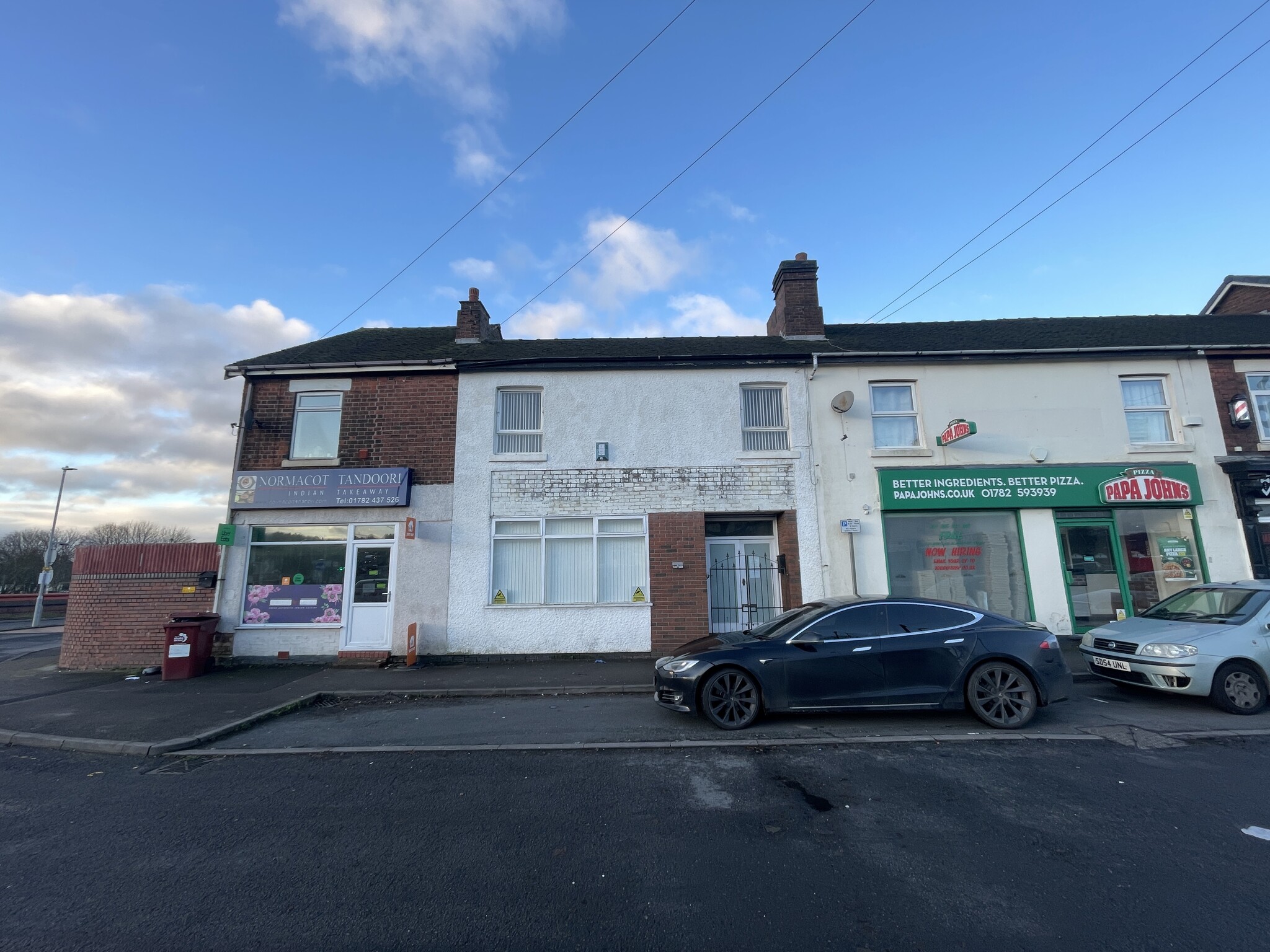10 Upper Normacot Rd, Stoke On Trent to rent Building Photo- Image 1 of 1
