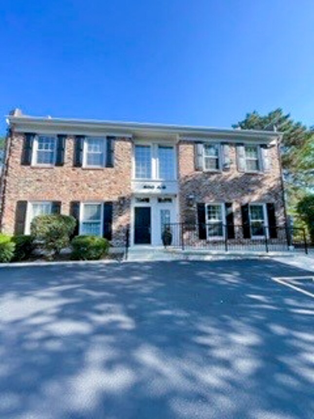 More details for 600 W Roosevelt Rd, Wheaton, IL - Office to Rent