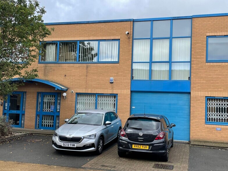 Vansittart Estate, Windsor for sale - Primary Photo - Image 1 of 1