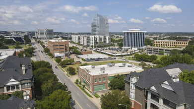 1204 W 7th St, Fort Worth, TX for rent Building Photo- Image 1 of 1