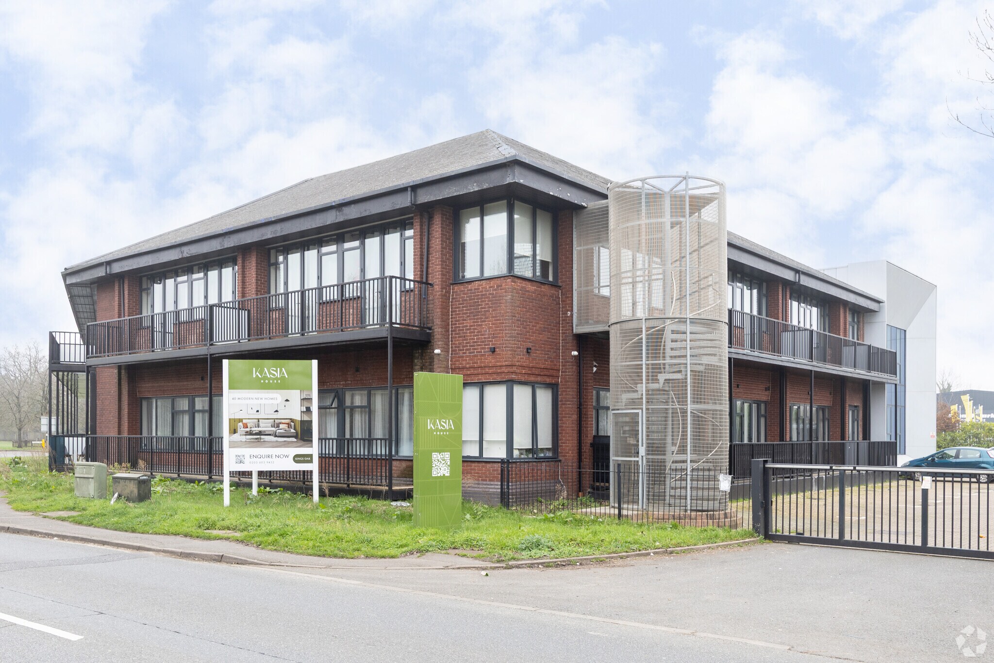 Chilsey Green Rd, Chertsey for sale Primary Photo- Image 1 of 1