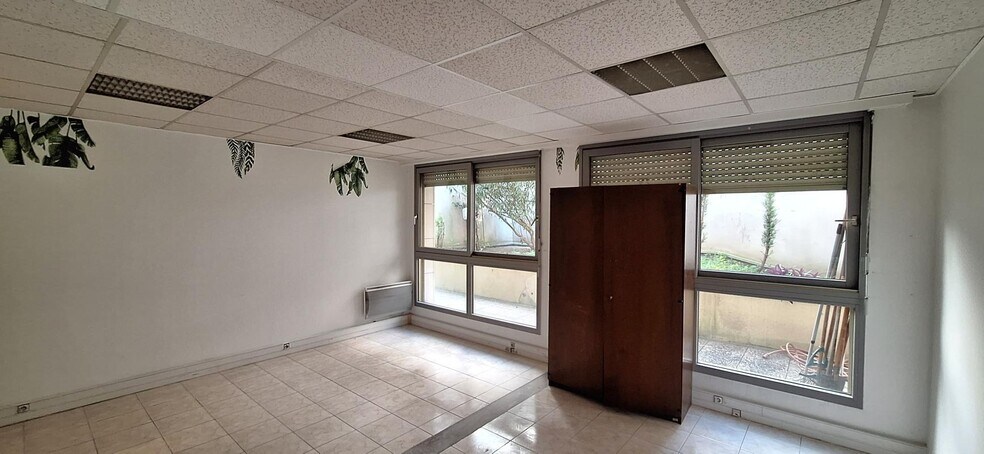 142-144 Rue Aristide Briand, Levallois-Perret for sale - Building Photo - Image 3 of 14