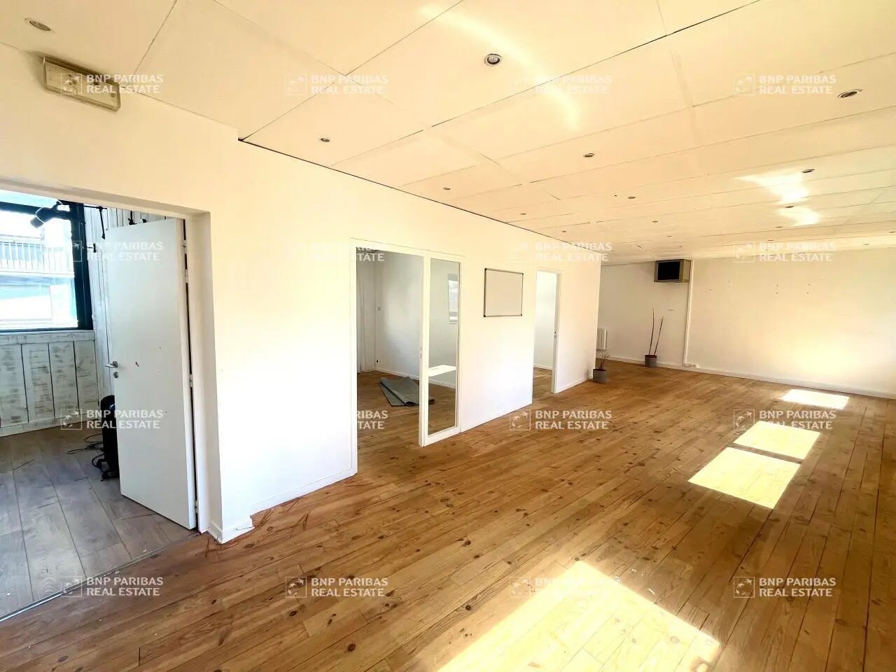 55 Rue Emile Landrin, Boulogne-Billancourt to rent Interior Photo- Image 1 of 12