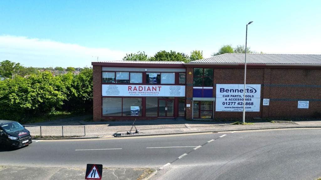 Radford Way, Billericay to rent Building Photo- Image 1 of 3